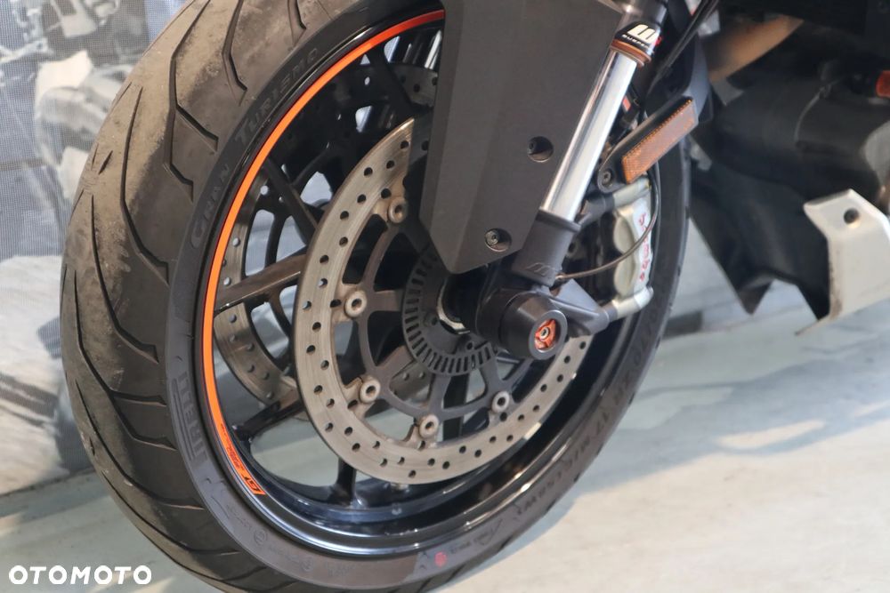 KTM Super Duke - 4