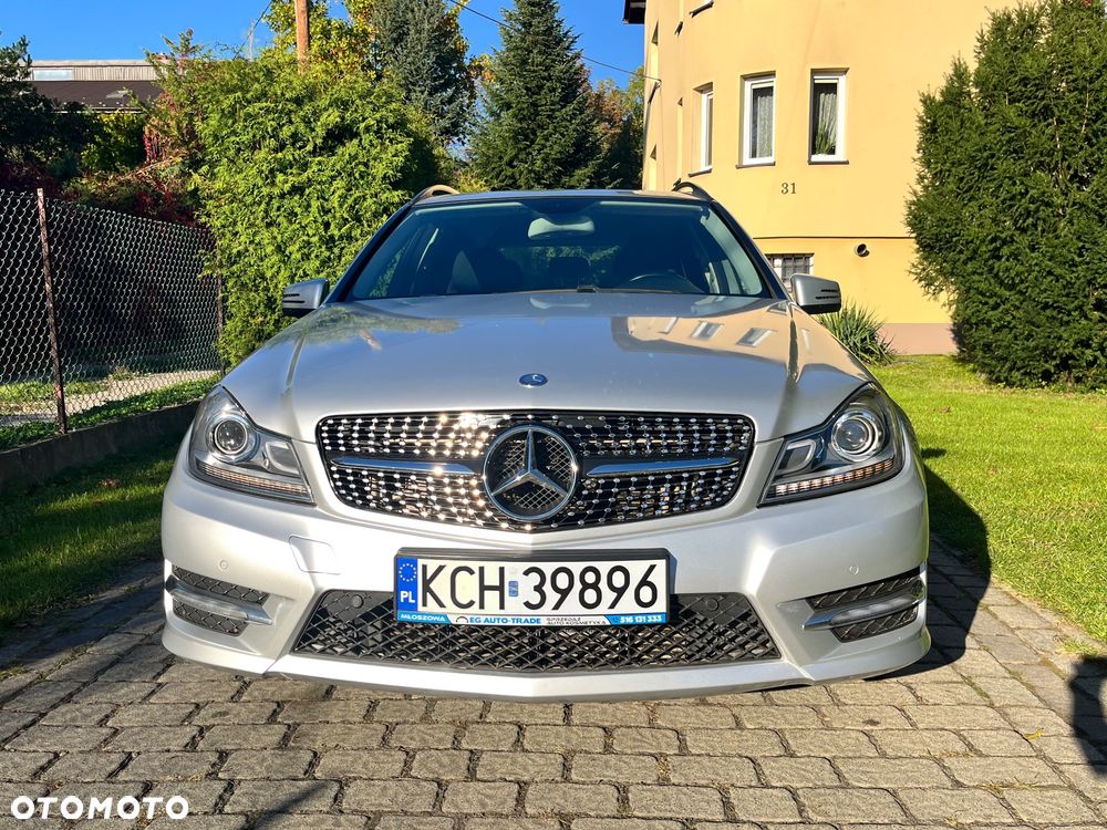 Mercedes-Benz C 2014 photo 2