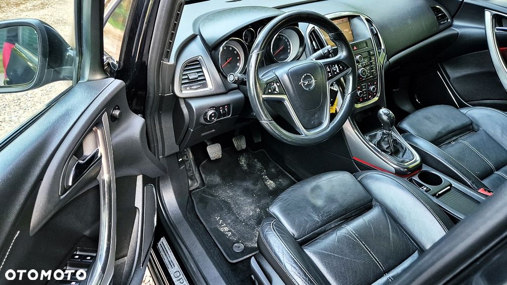Opel Astra 1.6 Turbo Edition - 30
