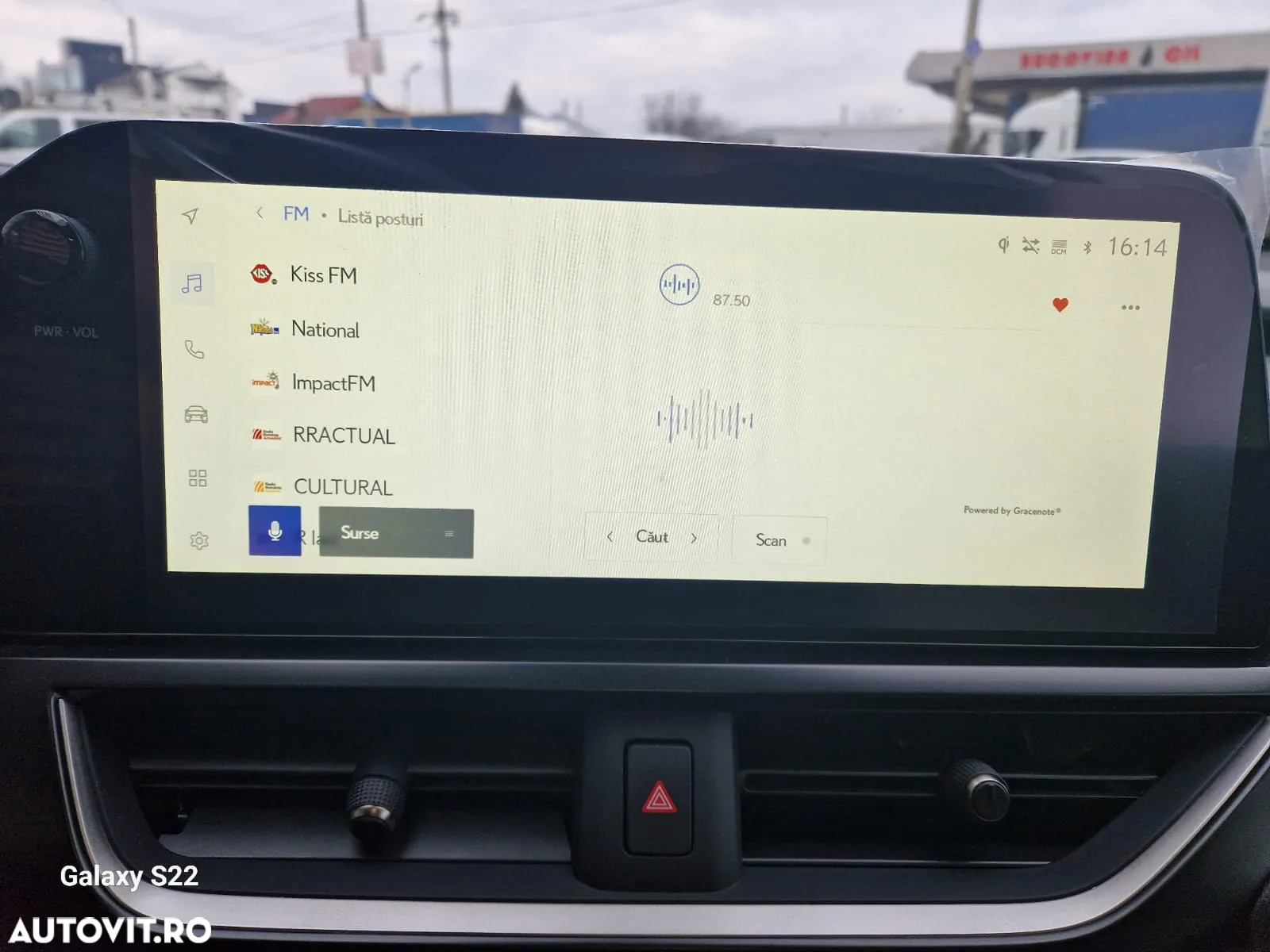 Lexus UX 250h 2.0L HEV 20H- (178 HP) 4X4 CVT Executive - 16