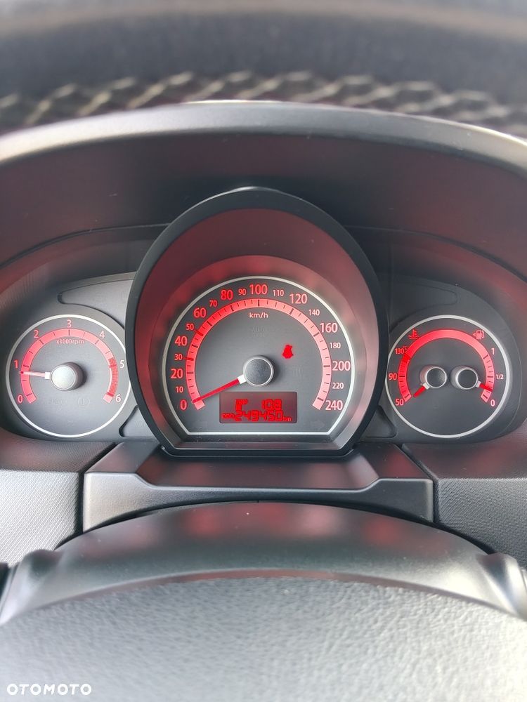 Kia Ceed - 11