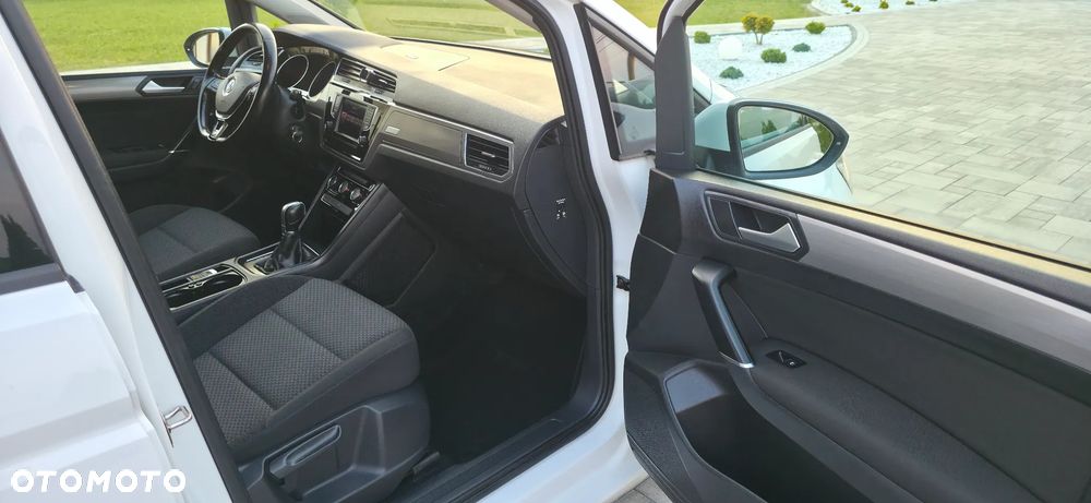 Volkswagen Touran 2.0 TDI BMT Active DSG - 14