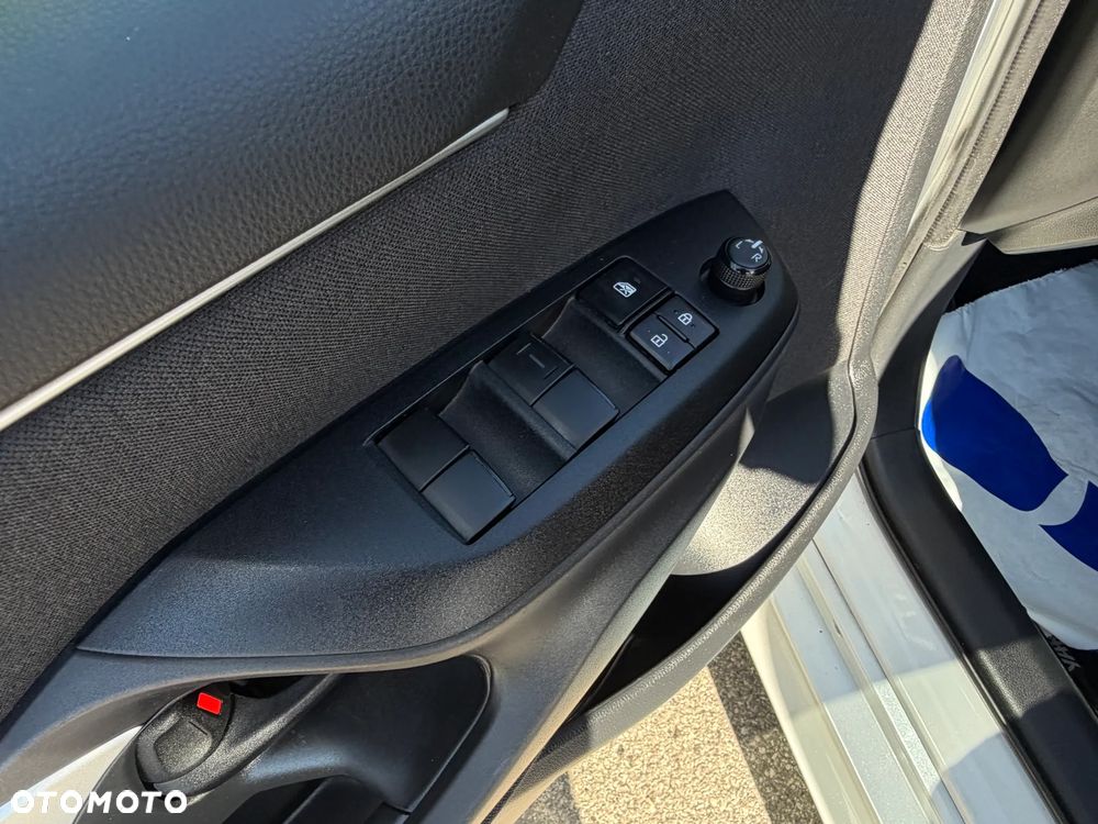 Toyota Yaris Hybrid 1.5 Comfort - 31