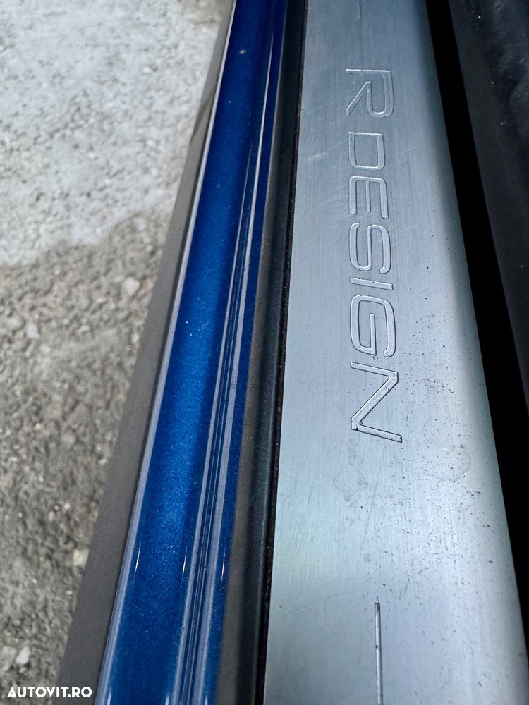 Volvo XC 40 D4 AWD R-Design - 4