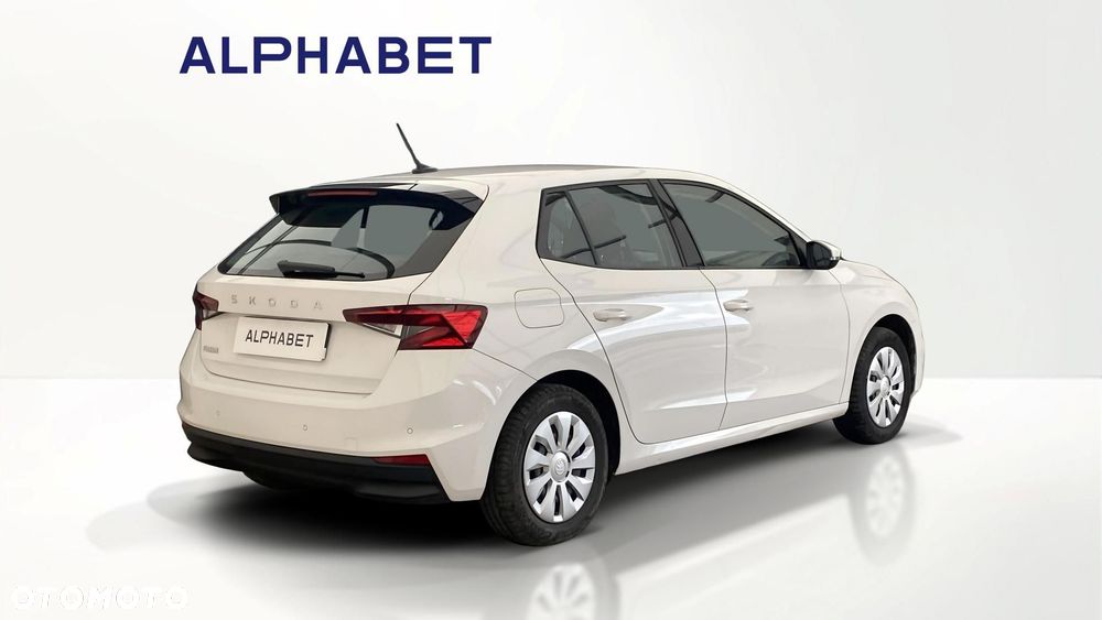 Skoda Fabia 1.0 Essence - 5