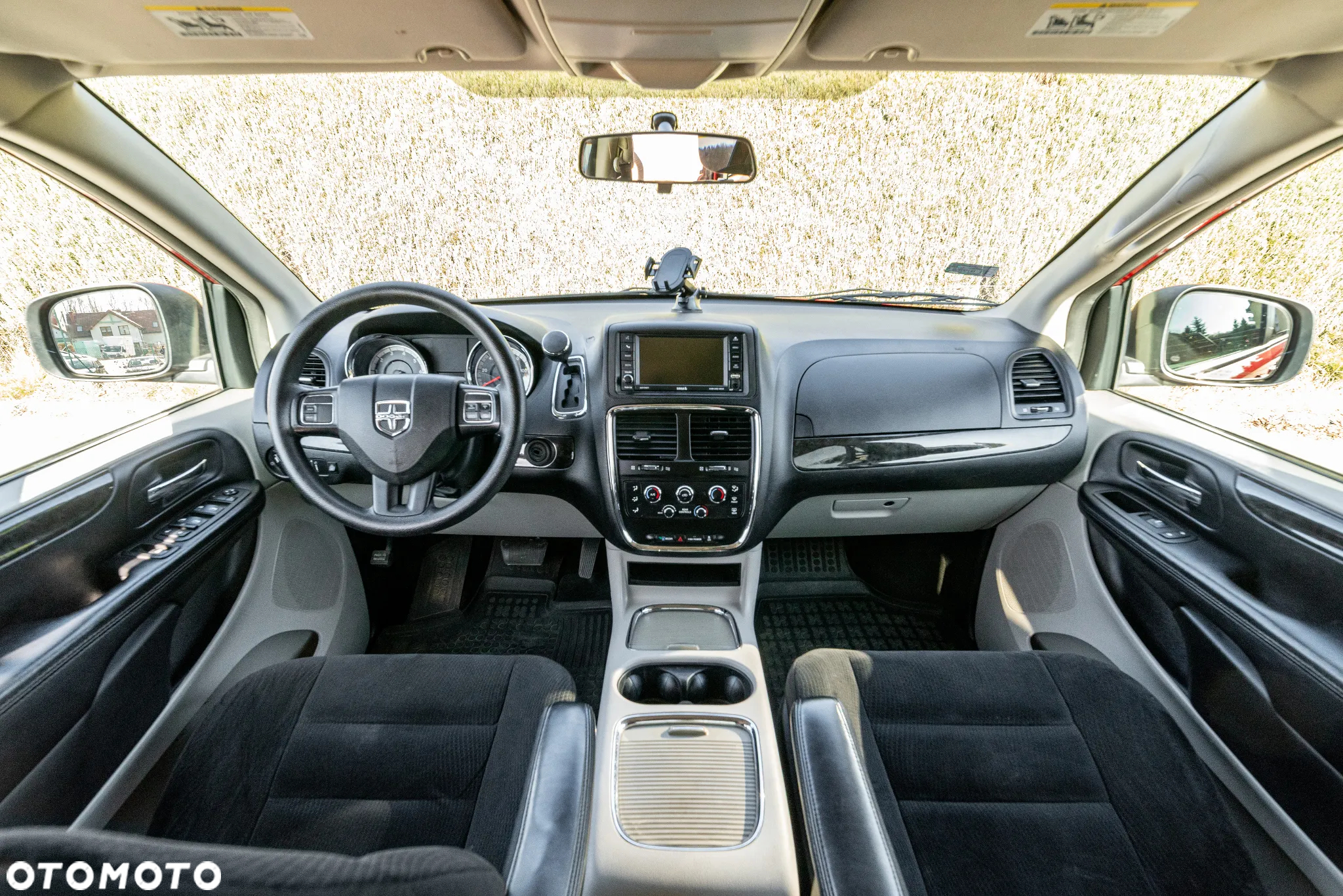 Dodge Grand Caravan - 4