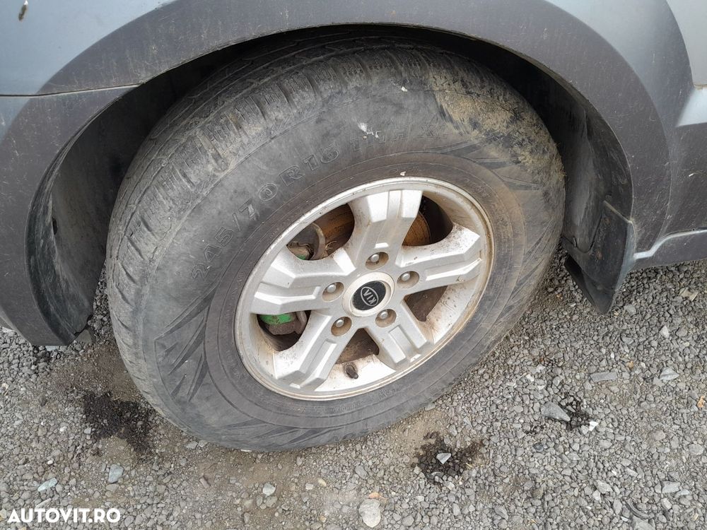 Dezmembrari  Kia SORENTO 1 (JC)  2002  > 0000 2.5 CRDi Motorina - 6