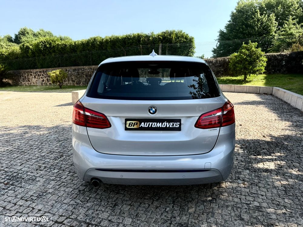 BMW 218 Active Tourer d Line Sport - 18