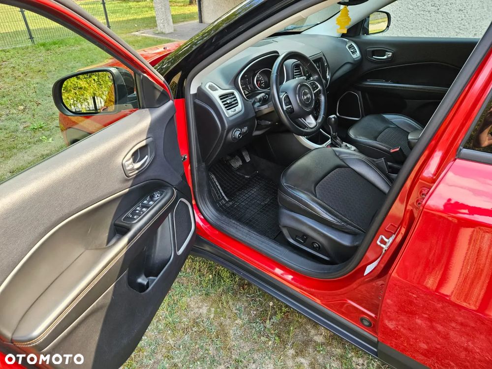 Jeep Compass - 18