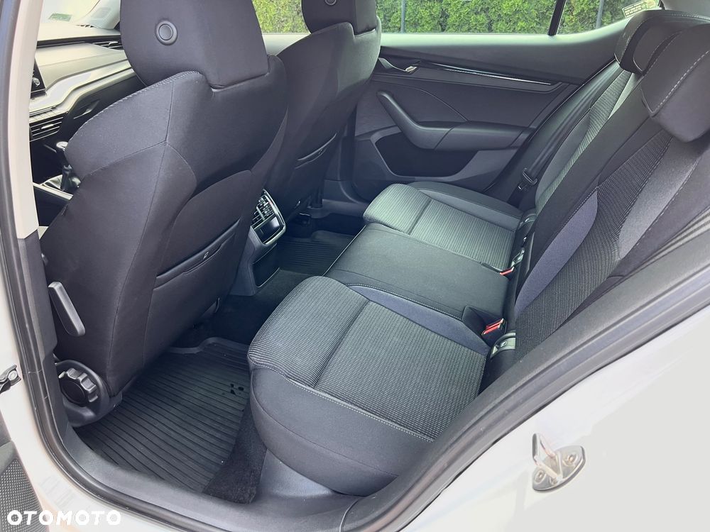 Skoda Octavia 2.0 TDI Ambition - 10