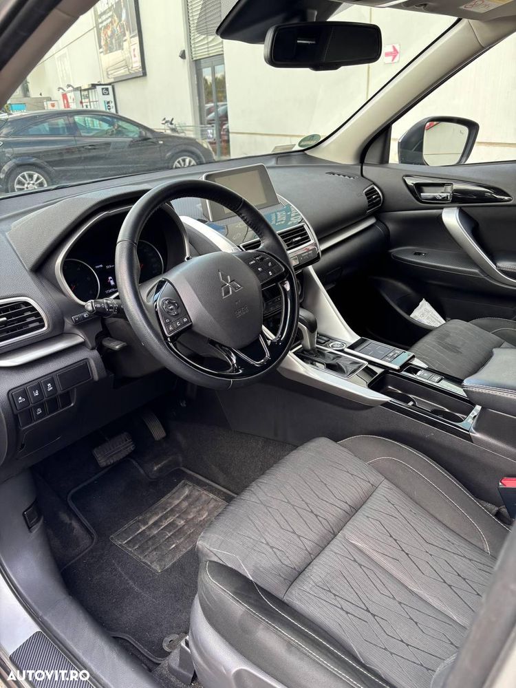 Mitsubishi Eclipse-Cross - 9