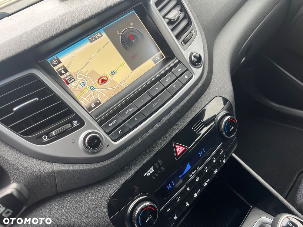 Hyundai Tucson blue 1.7 CRDi 2WD Intro Edition - 10