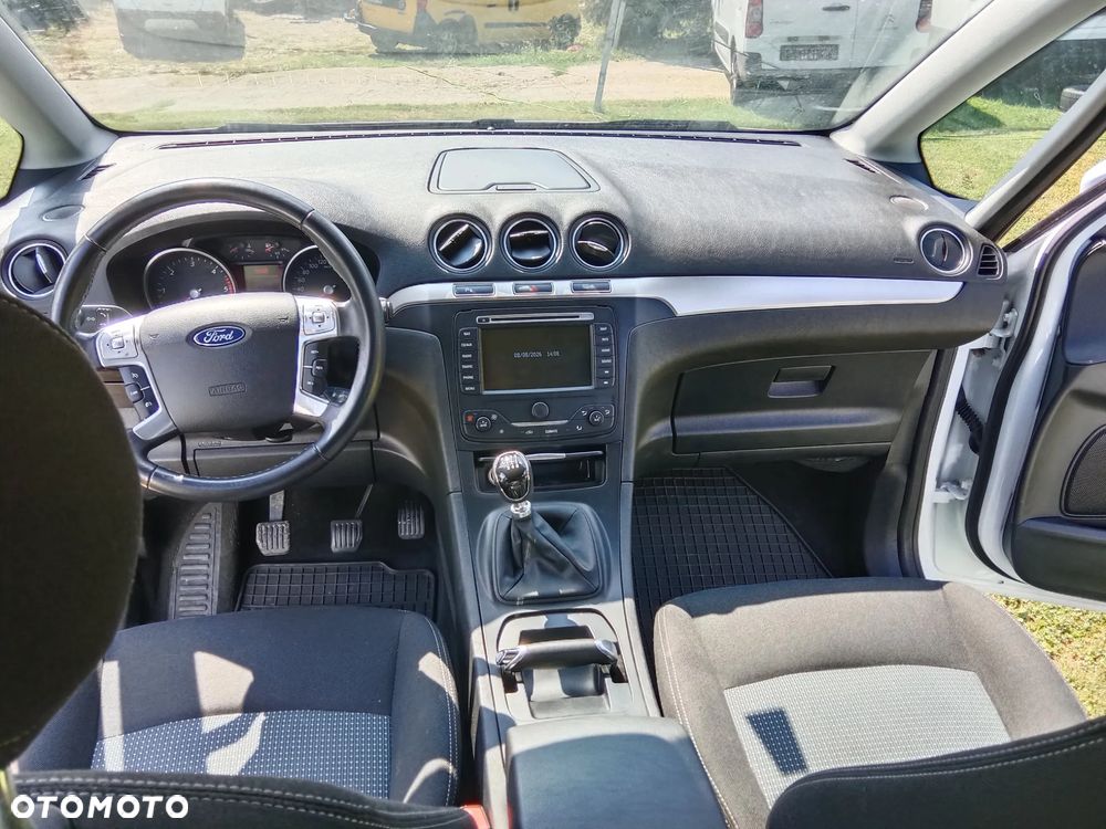 Ford Galaxy - 7
