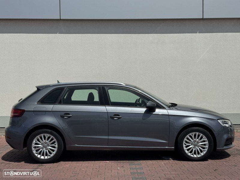 Audi A3 Sportback 2.0 TDI Design - 31
