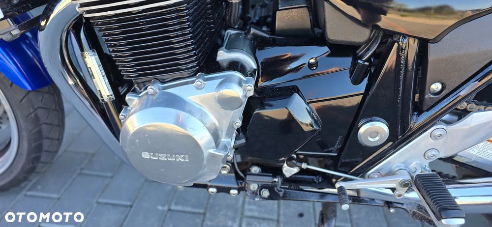 Suzuki GSX - 37