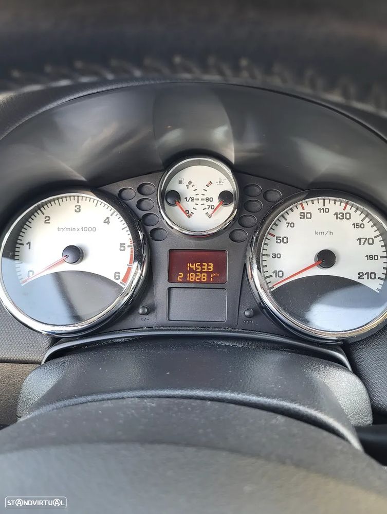 Peugeot 207 1.6 HDi Sport - 4