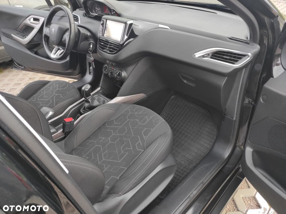 Peugeot 2008 1.6 BlueHDi Active - 14