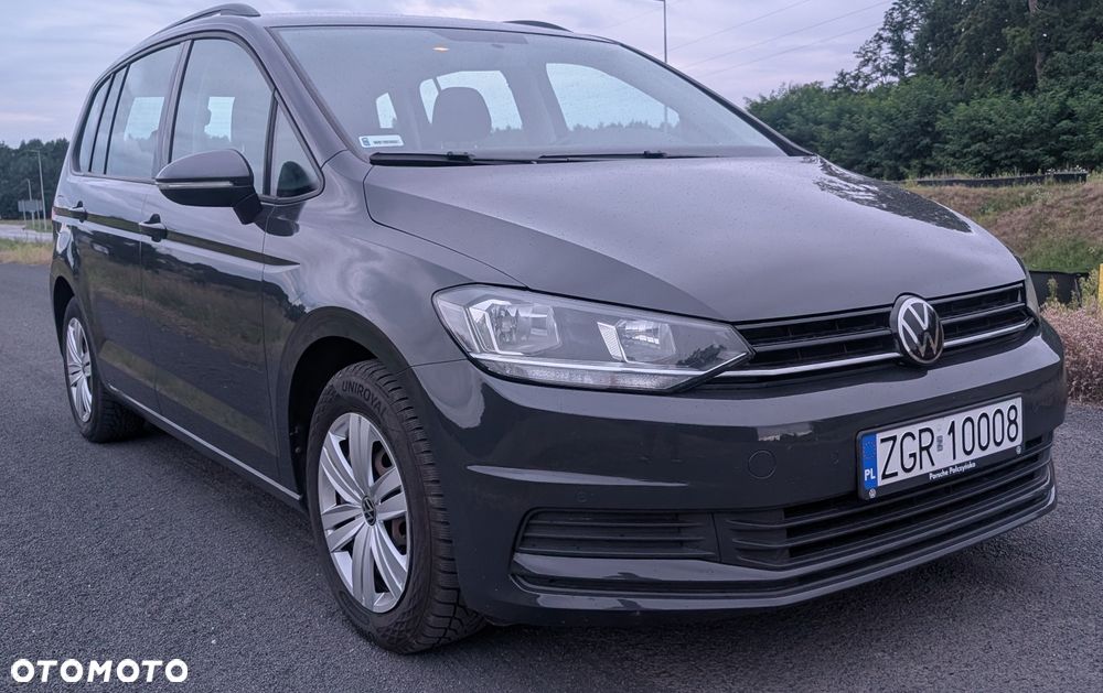 Volkswagen Touran - 1