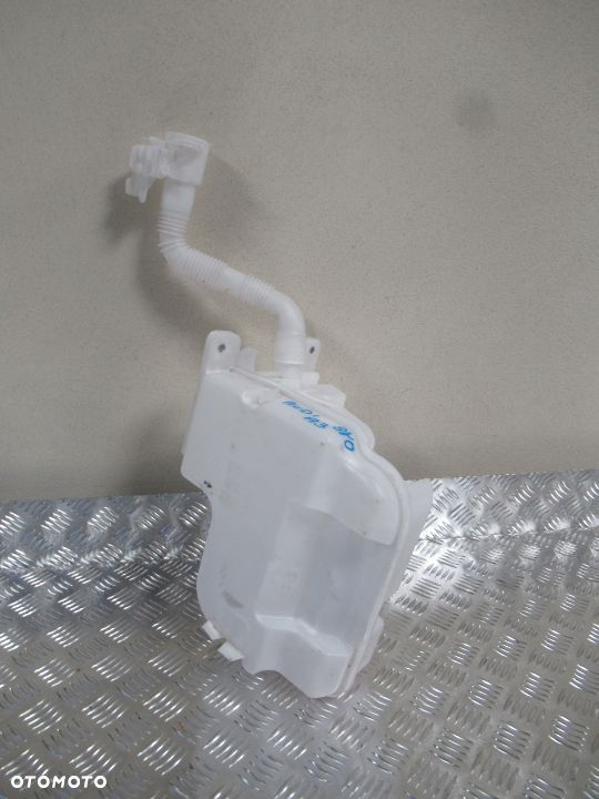 ZBIORNICZEK SPRYSKIWACZY AUDI A3 IV SKODA OCTAVIA IV 4 2020- - 3