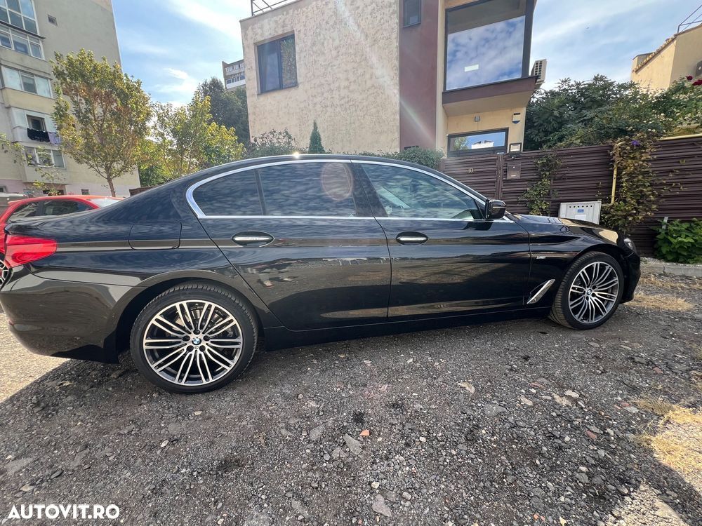 BMW Seria 5 520d AT - 13