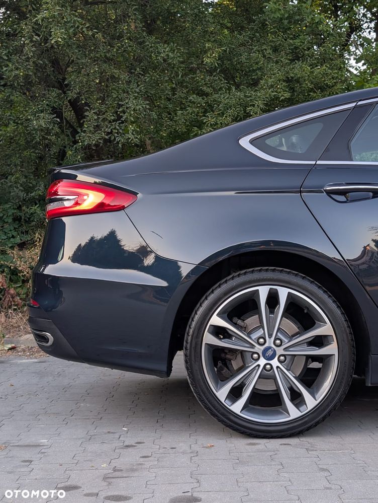 Ford Fusion - 14