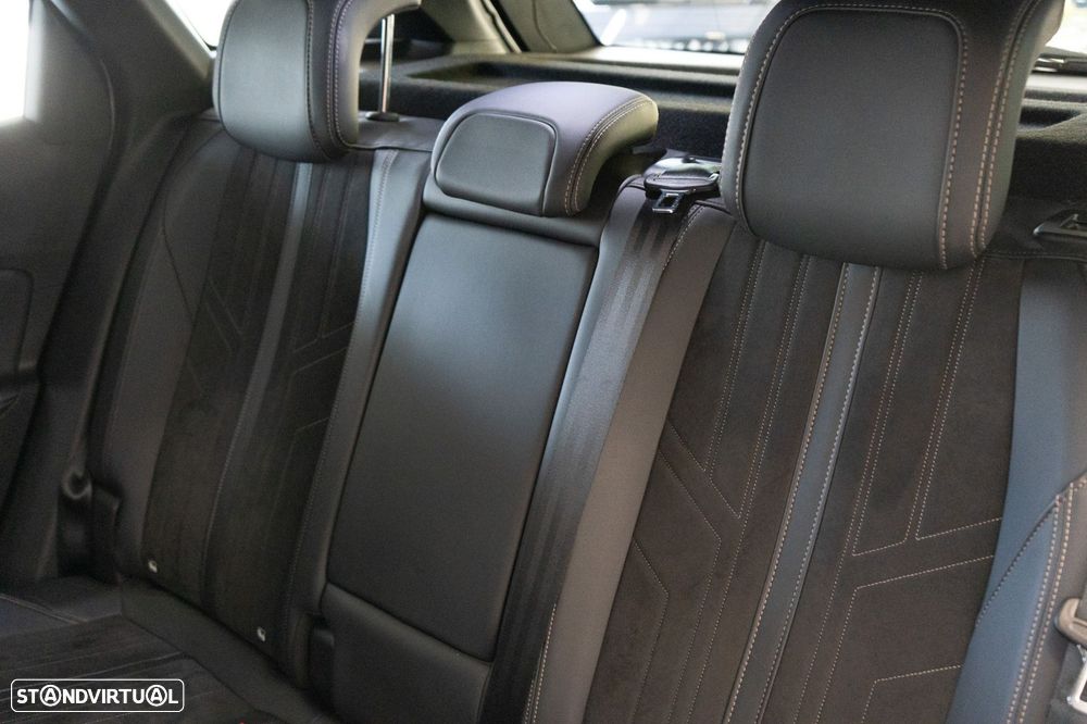 Peugeot 3008 1.6 Hybrid GT Pack e-EAT8 - 11