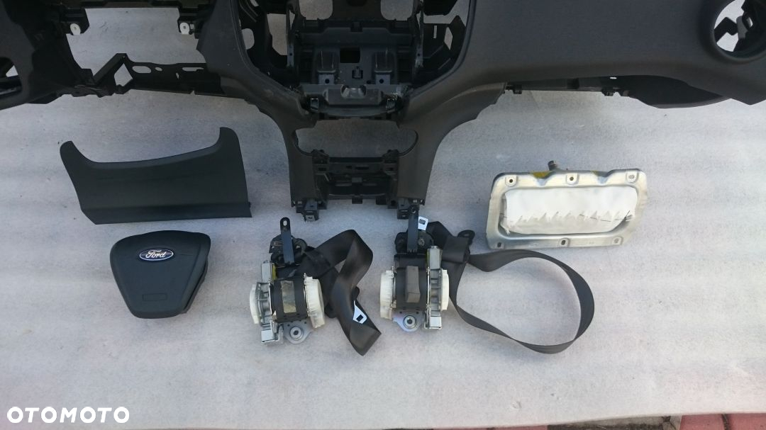 FORD FIESTA MK7 KONSOLA PULPIT AIRBAG DESKA PASY - 2