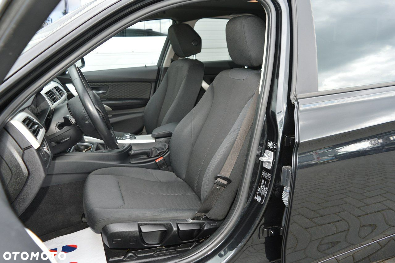 BMW Seria 3 316d EU6 - 16