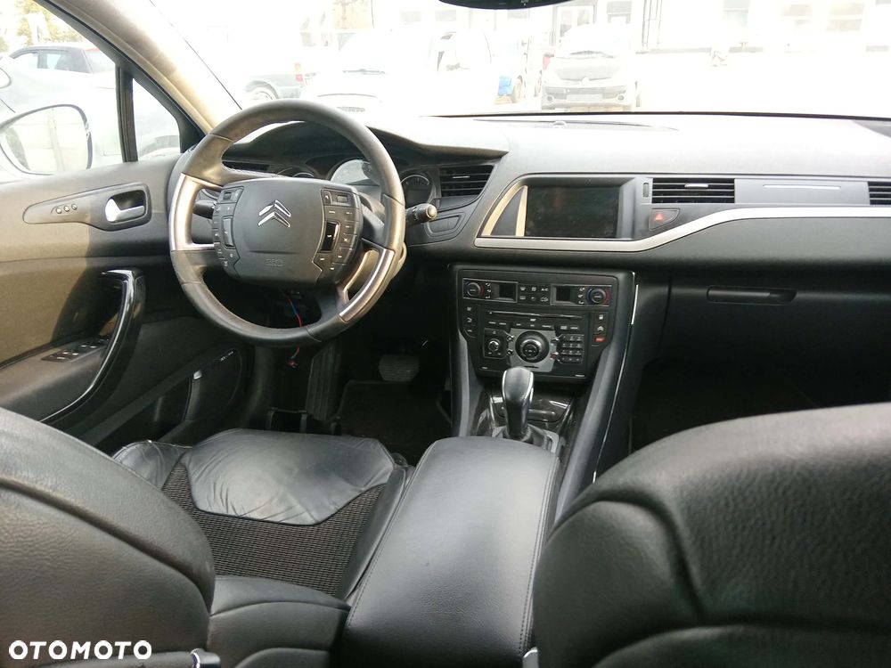 Citroën C5 HDi 165 FAP Exclusive - 6