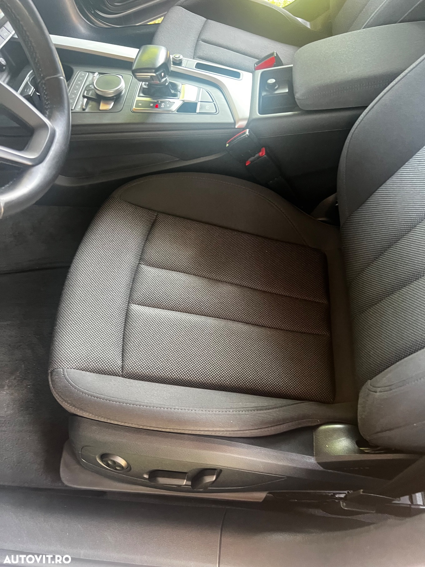 Audi A4 2.0 TDI S tronic - 8