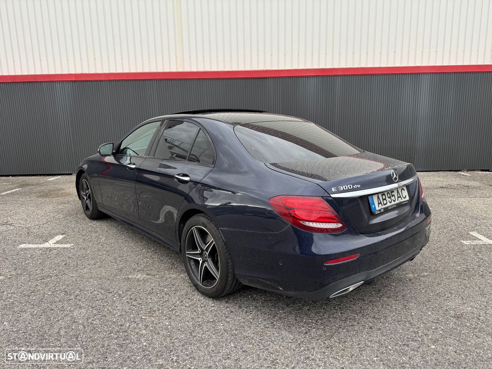 Mercedes-Benz E 300 de AMG Line - 4