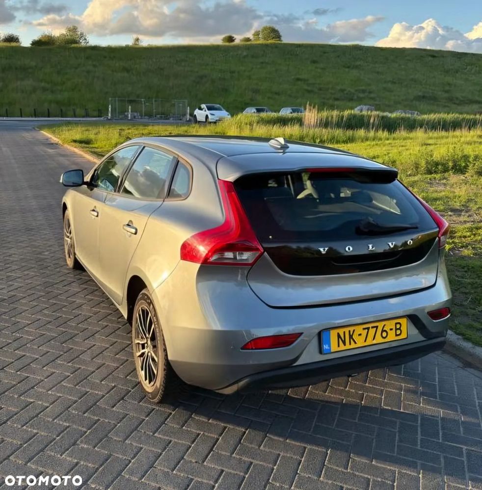 Volvo V40 D2 Kinetic - 37