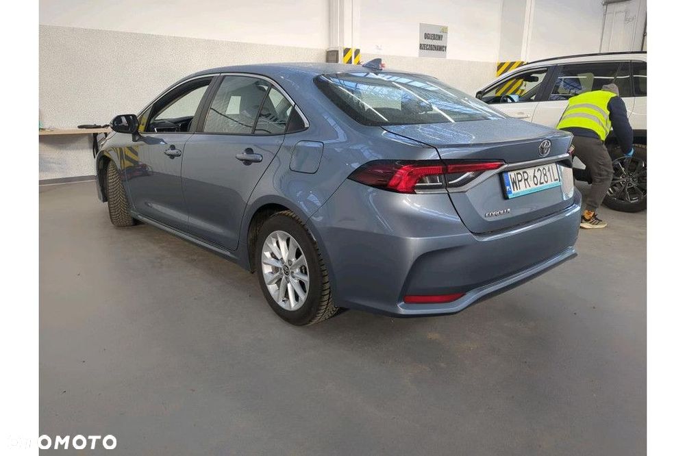 Toyota Corolla - 2