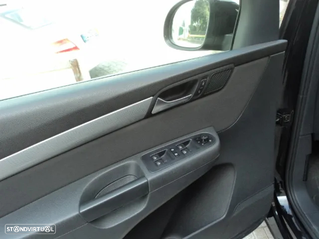 VW Sharan 2.0 TDI Confortline - 15