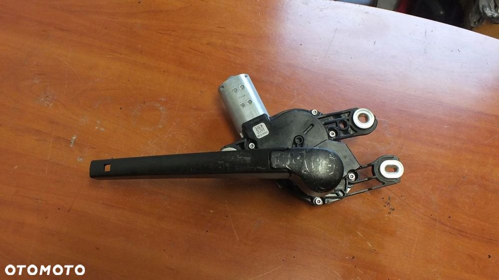 SILNICZEK RAMIĘ WYCIERACZKI TYŁ GOLF VII 5G0955711 - 2