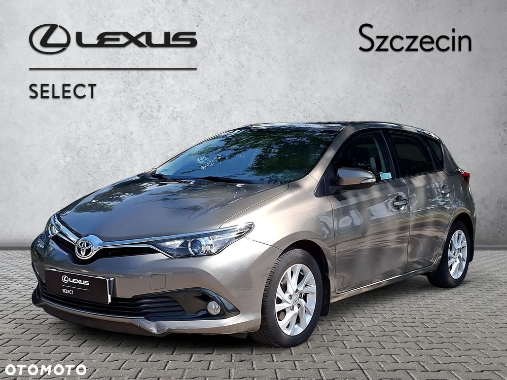 Toyota Auris - 1