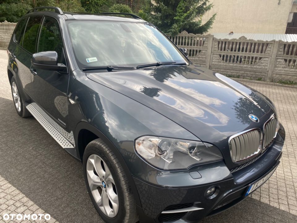 BMW X5 5.0i xDrive - 1
