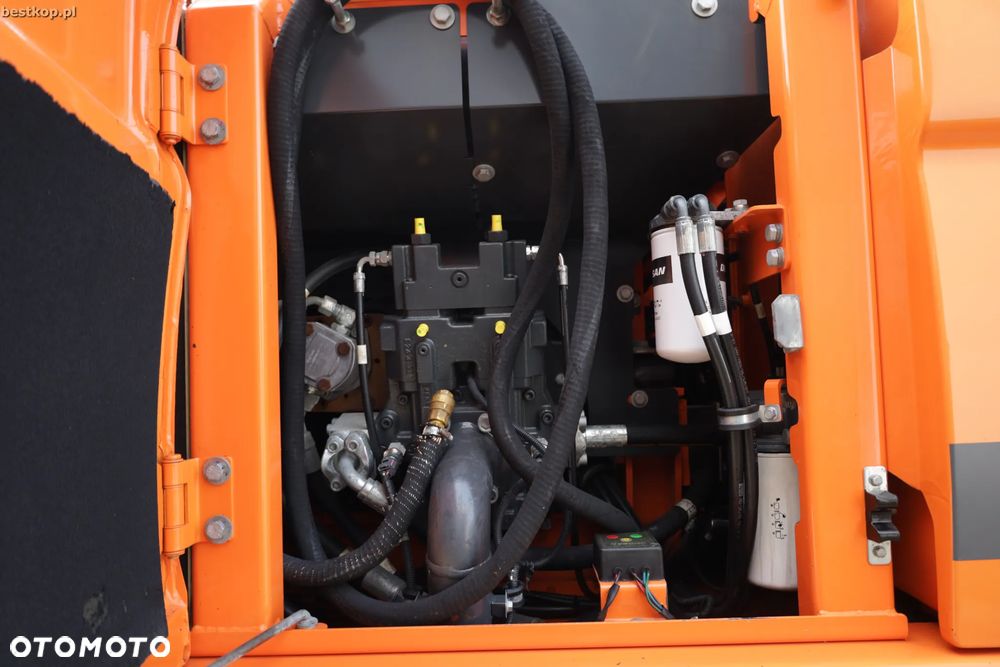 Doosan DX140W-3 - 38