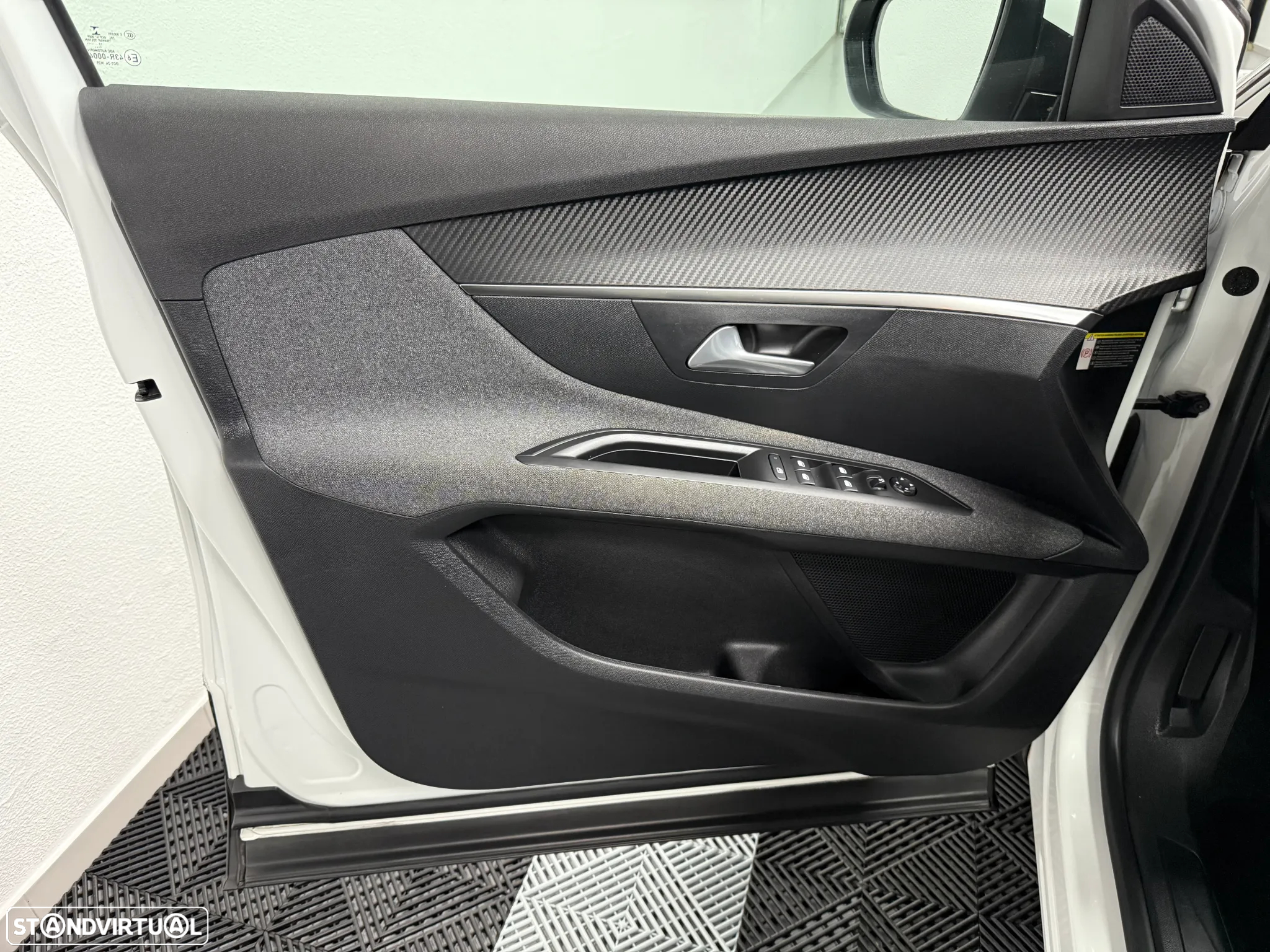 Peugeot 3008 1.2 PureTech Active Pack - 10