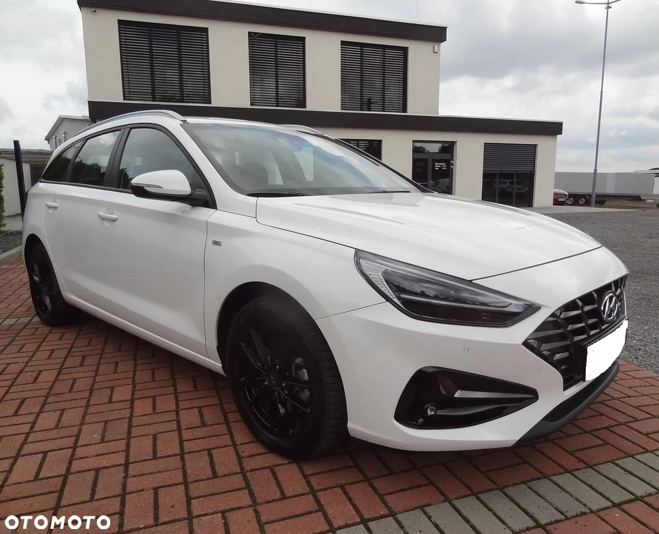Hyundai i30 1.5 T-GDI 48V-Hybrid Trend - 3