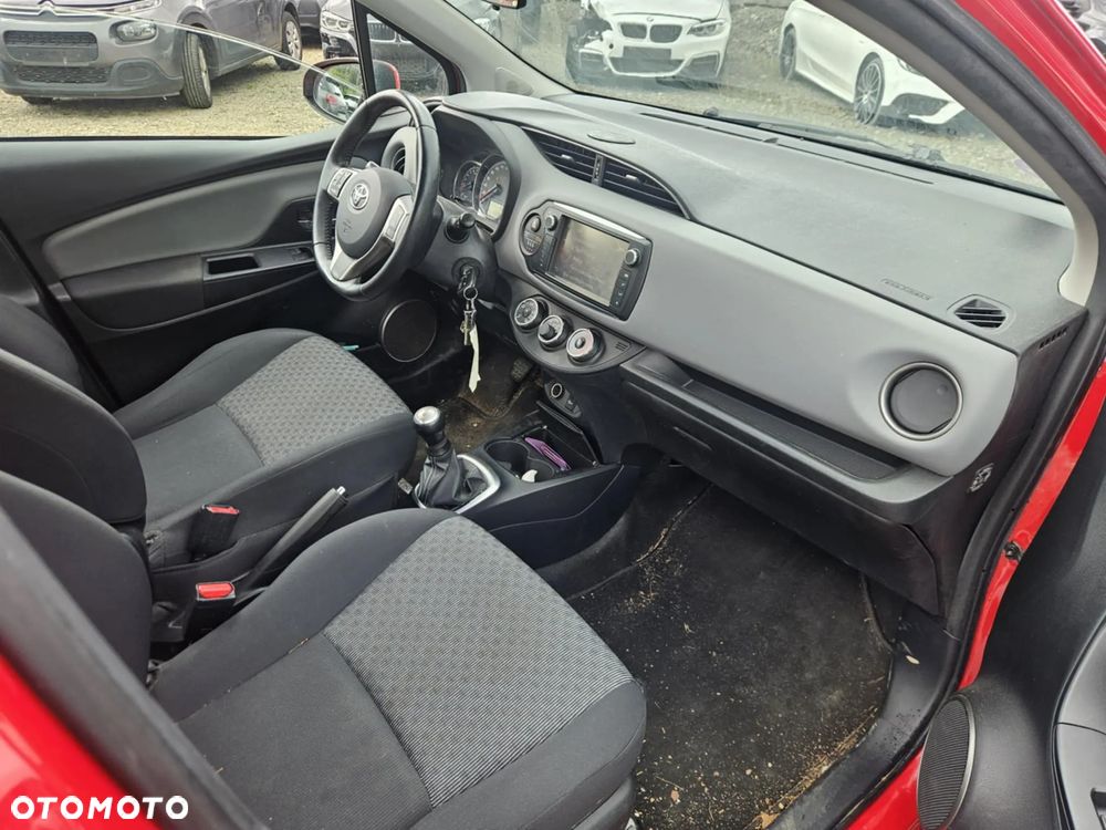 Toyota Yaris 1.0 Premium EU6 - 4