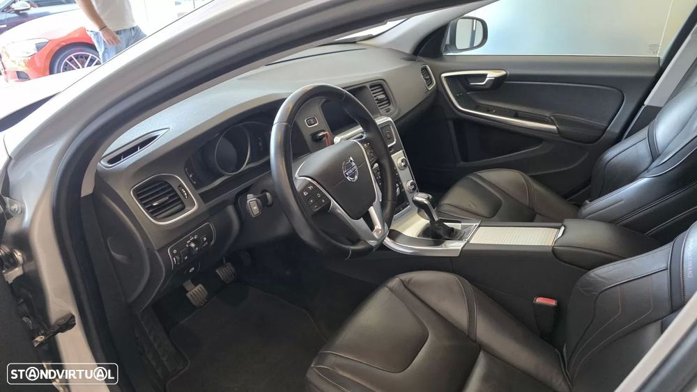 Volvo V60 2.0 D4 VOR - 12