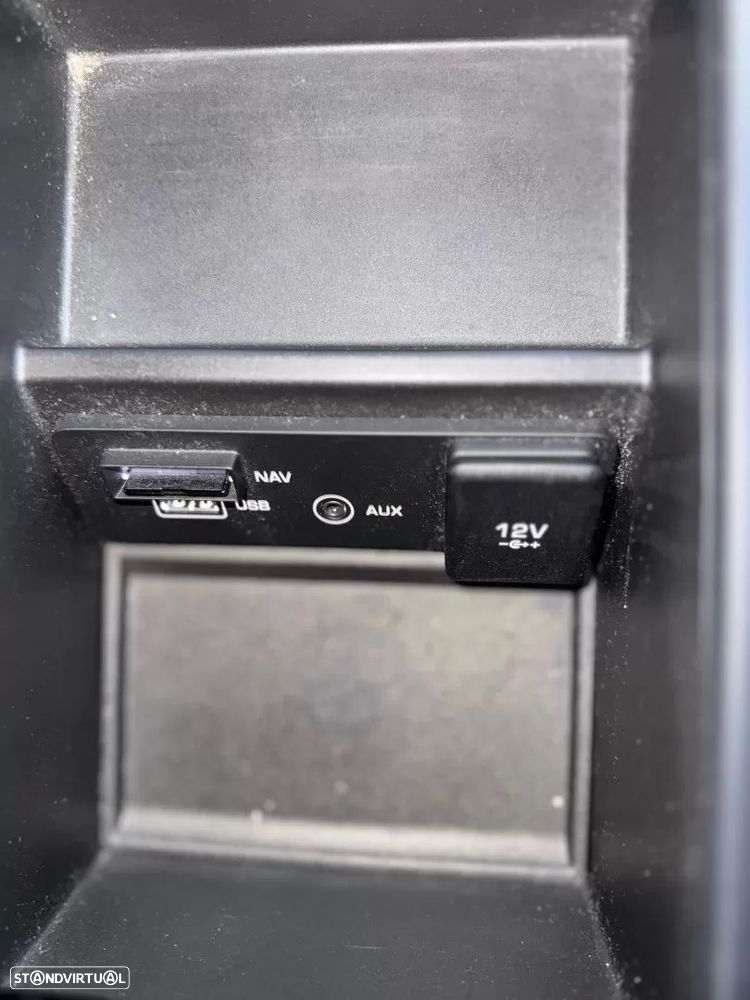 Land Rover Discovery Sport 2.0 TD4 Pure 7L - 14