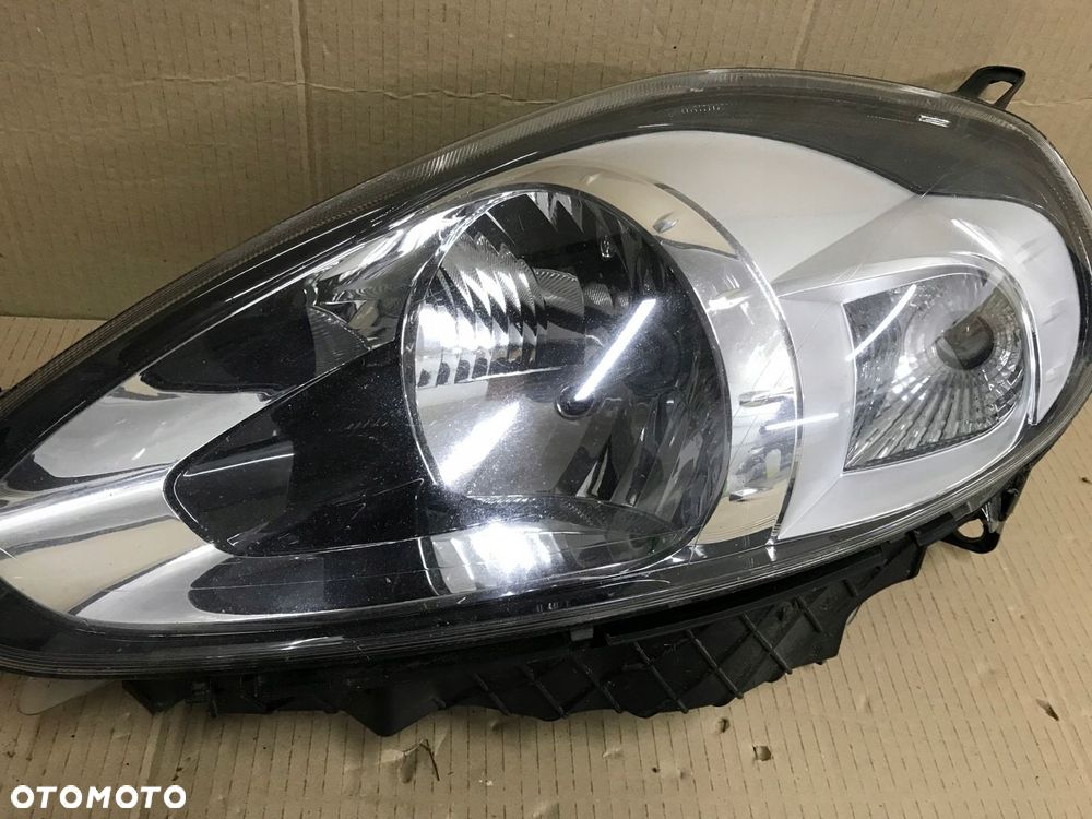 LAMPA PRZEDNIA LEWA FIAT PUNTO EVO 2012 - 3