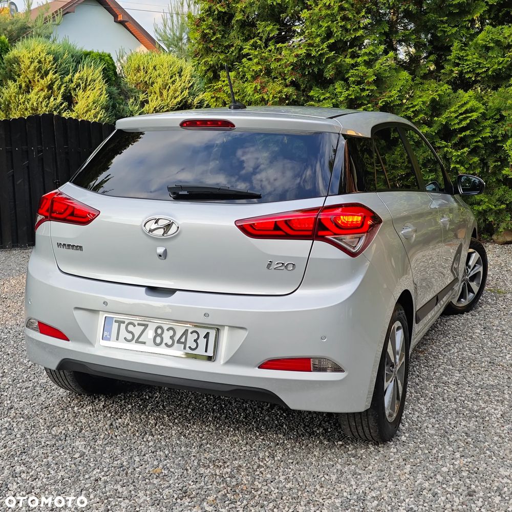 Hyundai i20 1.1 CRDi YES Silver - 11