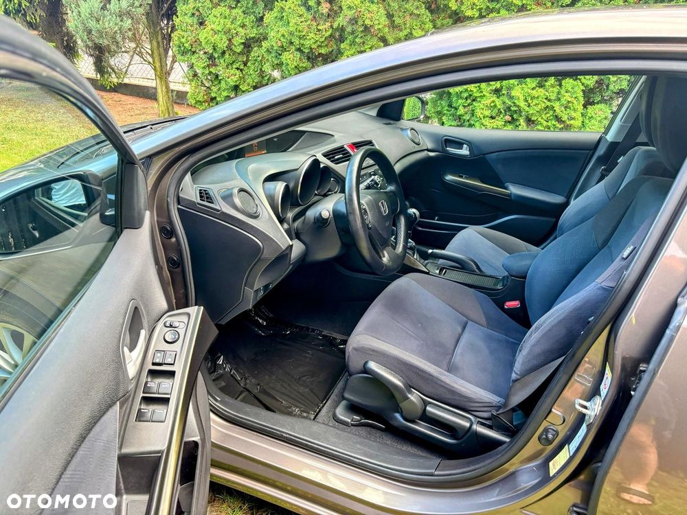 Honda Civic 1.4 i-VTEC - 12