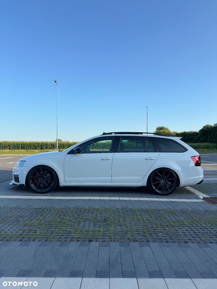 Skoda Octavia 2.0 TDI RS DSG - 10