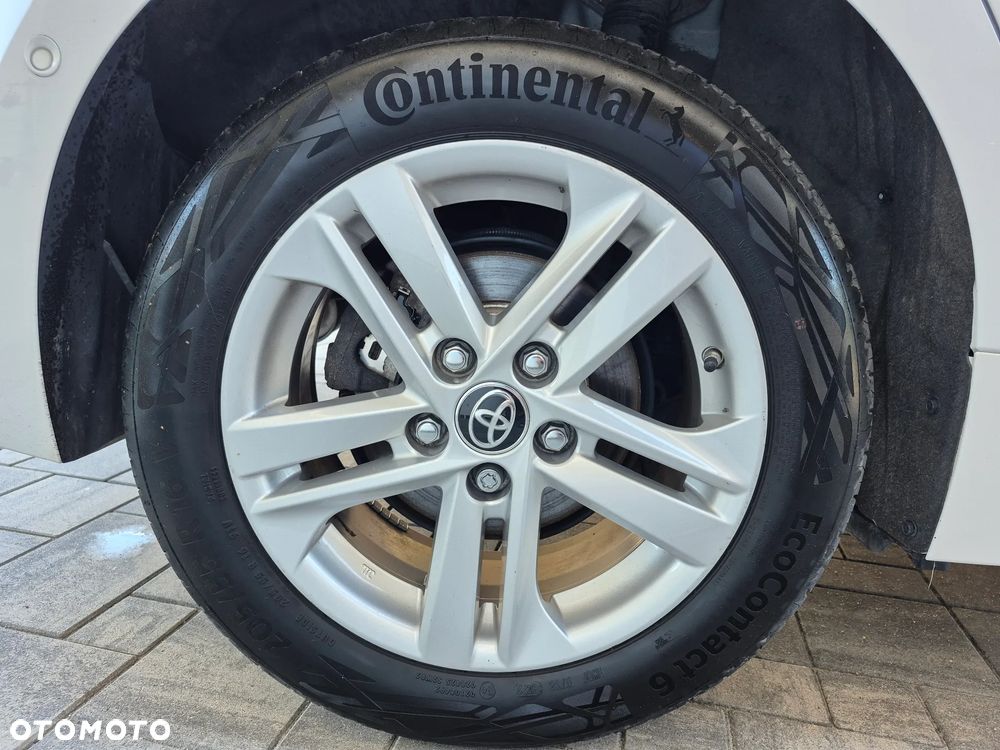 Toyota Corolla 1.8 Hybrid Comfort - 23