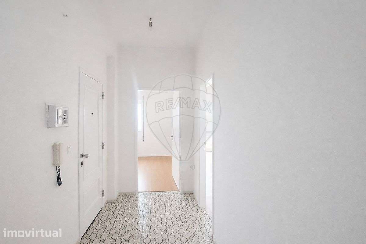 Apartamento T2 para arrendamento - Grande imagem: 2/9