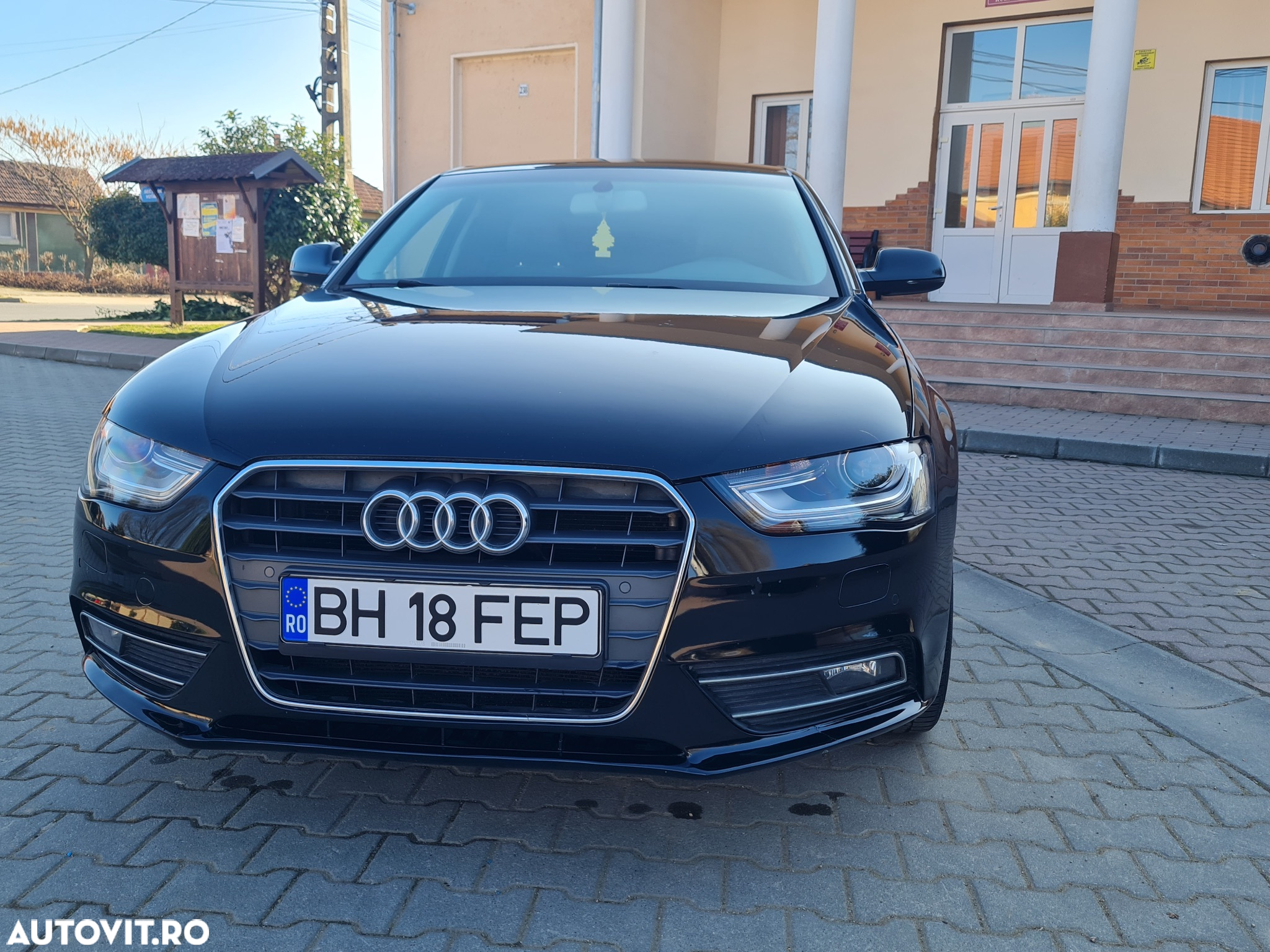 Audi A4 2.0 TDI DPF clean diesel multitronic Attraction - 15